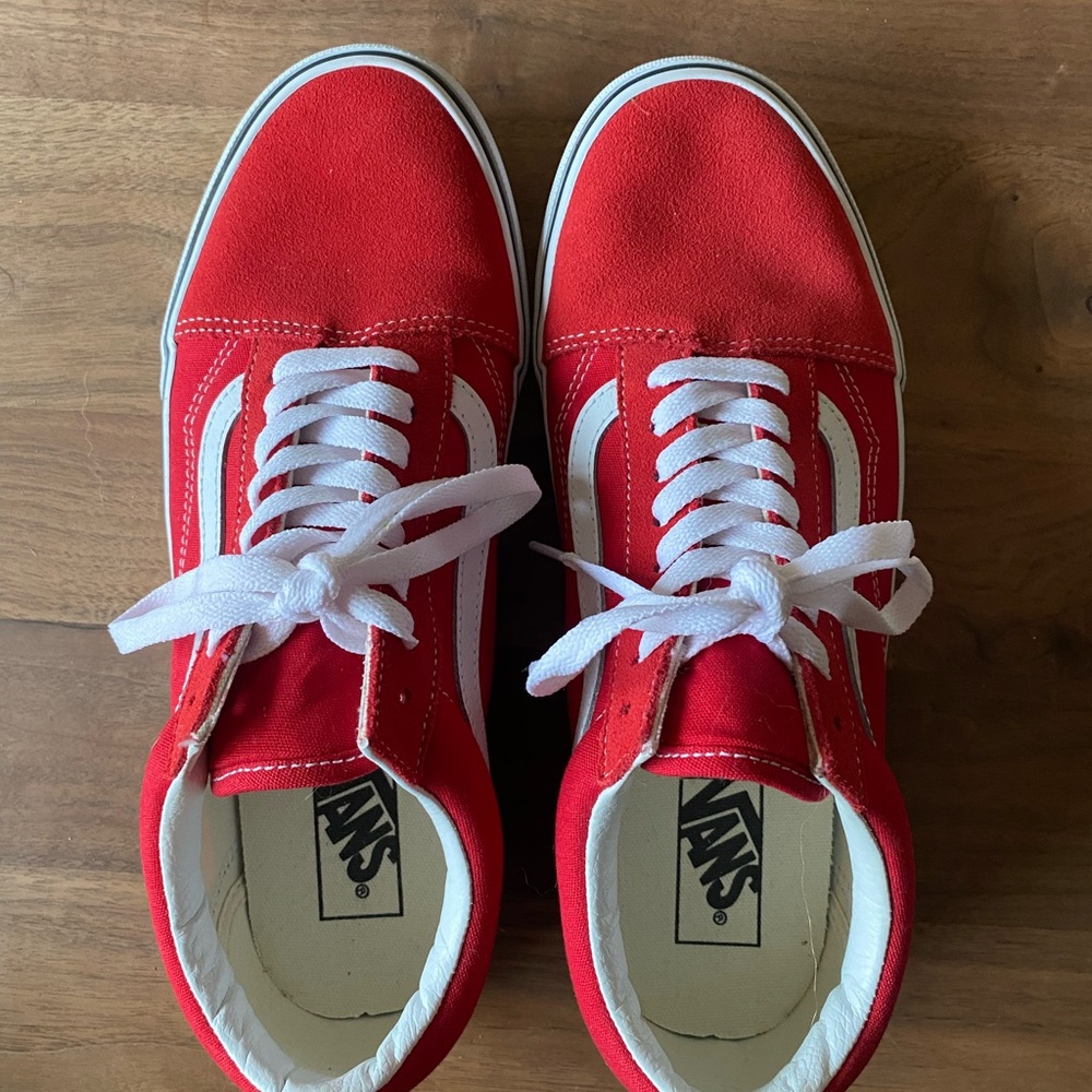 Red and White Casual Sneakers